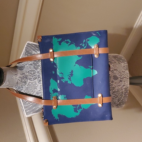 Modcloth Handbags - Modcloth Camp Director Zipped Tote